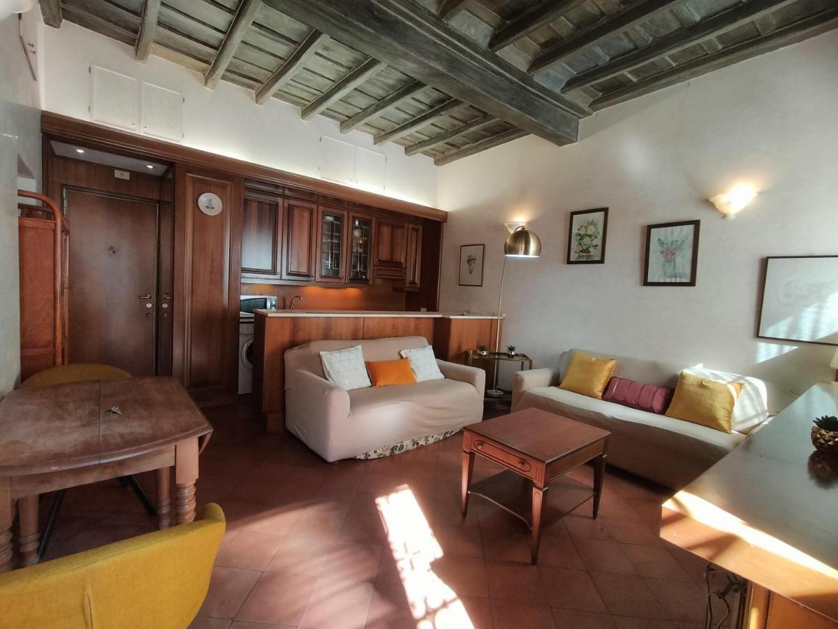 Apartment Sunny Trevi With Terrace Rom